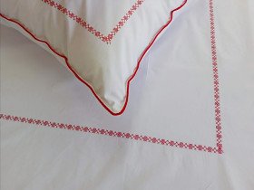 Постельное белье Перкаль вышивка кант Евро комплект Красный