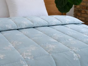 Down Quilt 50% Down 140x205 cm Tick Fabric with Rose Blue Piping Ecotton Premium collection
