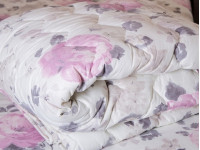 Одеяло двуспальное 172x205 Ecotton всесезонное антиаллергенное хлопковое розового цвета 20-1455 Lilac