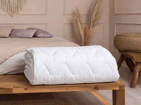 Полутораспальное одеяло 140x205 Ecotton всесезонное хлопковое белого цвета