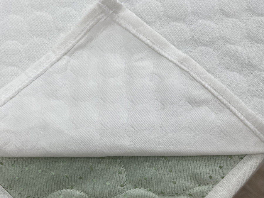 Наматрацник 180x200 Ecotton Aqua-stop Жакард резинка по кутах
