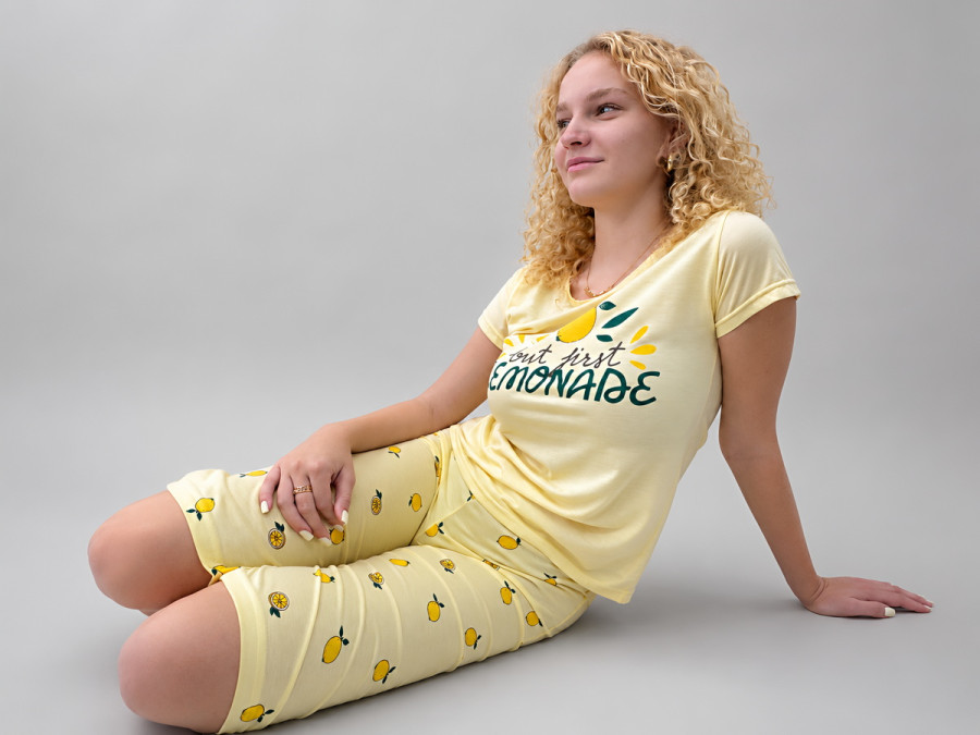 Піжама жіноча бавовняна футболка та бріджи розміру L лимонний (Lemon) (7052)