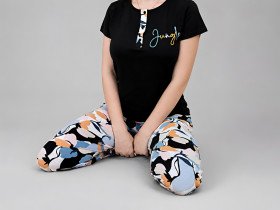 Піжама жіноча бавовняна футболка та штани розміру XL чорний з абстрактним принтом Abstraction (34298)