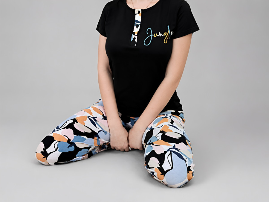 Women's cotton pajamas (T-shirt and pants), size S, black with Abstraction print (34298)