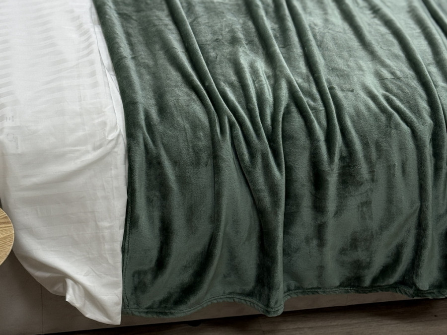 Покрывало 200x220 Matte green 17-0112