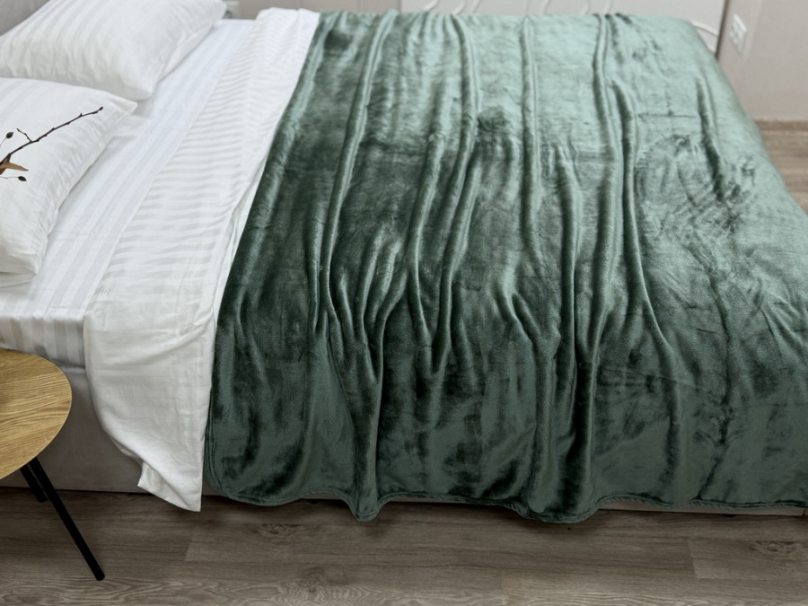 Покрывало 220x240 Matte green 17-0112