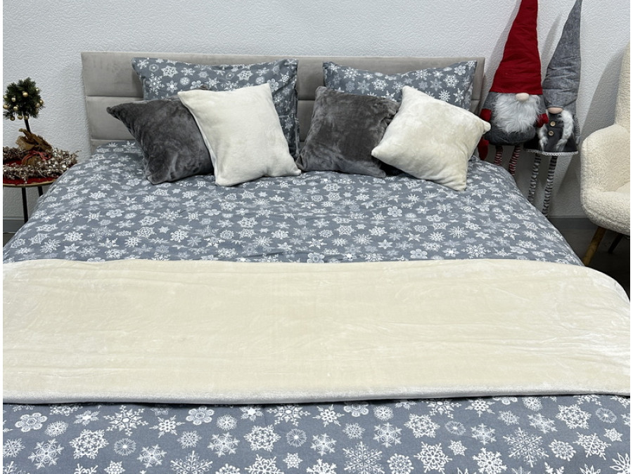 Постельное белье Ecotton Фланель Семейный комплект два пододеяльника Снежинка на сером 15501