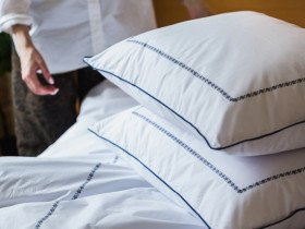 Постельное белье Перкаль вышивка кант Евро комплект Синий