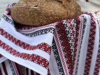 Ukrainian ethnic towel runner 3 in 1 white with Ukrainian ornament Ecotton