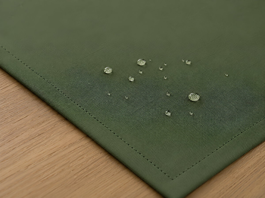 Table runner made of water-repellent fabric 45x170 DUCK 4057 Green