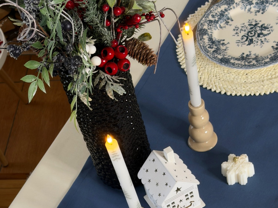Table runner made of water-repellent fabric 45x170 DUCK 4066 Blue