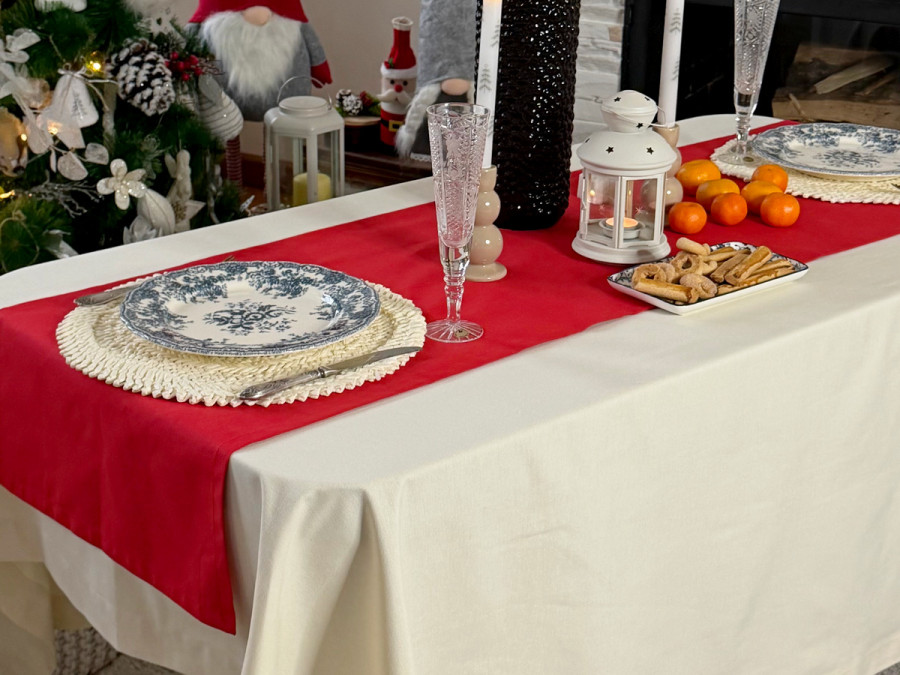 Table runner made of water-repellent fabric 45x170 DUCK 4070 Red
