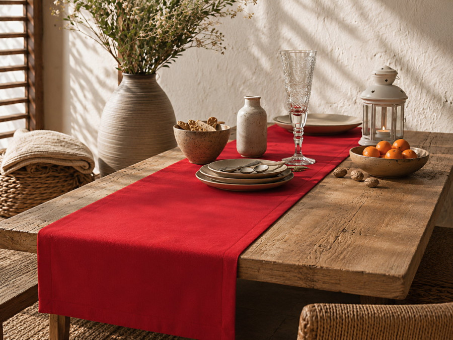 Table runner made of water-repellent fabric 45x170 DUCK 4070 Red