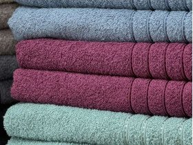 Полотенце махровое 70x140 Ecotton Малиновое 420