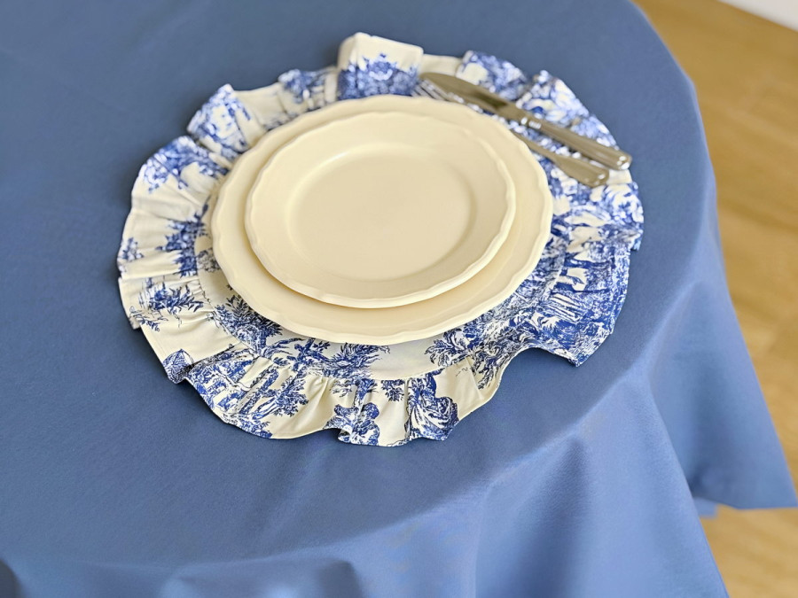 Round ruffled napkin, diameter 43 cm, blue 30497