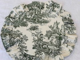 Napkin with ruffles, round, diameter 43 cm, placemat Italiano 30497-Green