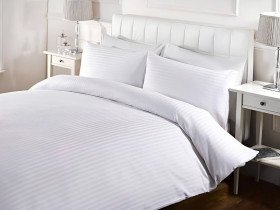 Striped satin bed linen with 1 cm stripes